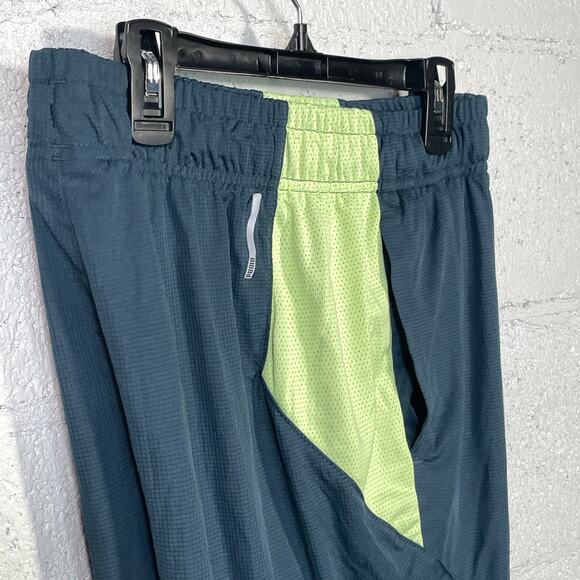 Puma Men's 10" Moisture Wicking Training Cat Shorts - Dark Teal Small - Picture 2 of 9